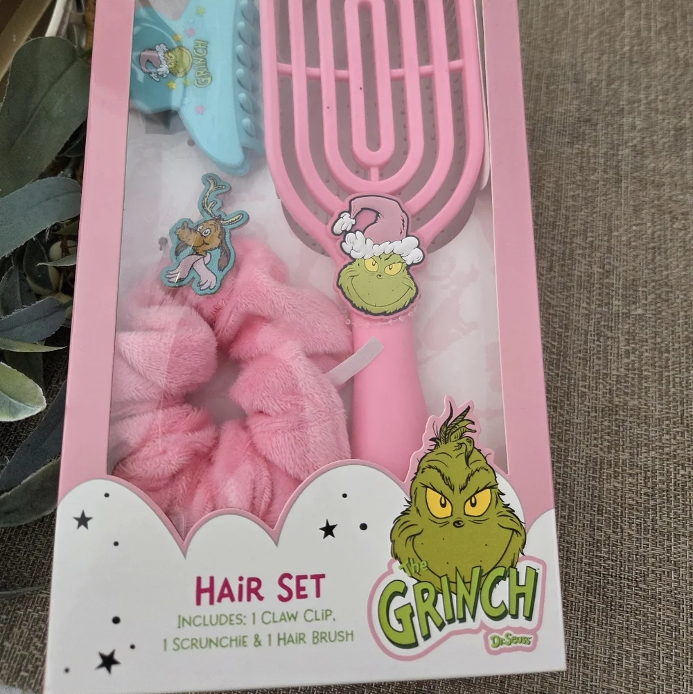 Dr. Seuss Grinch Pink Hair Set for Kids
